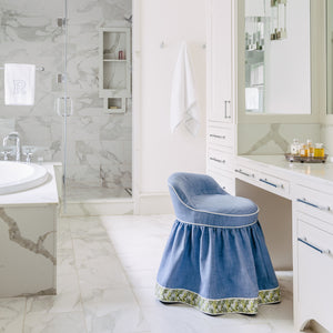 Bathroom Diaries: Molly Van Amburgh