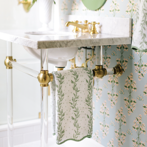 Bathroom Diaries: Lizzie Cox