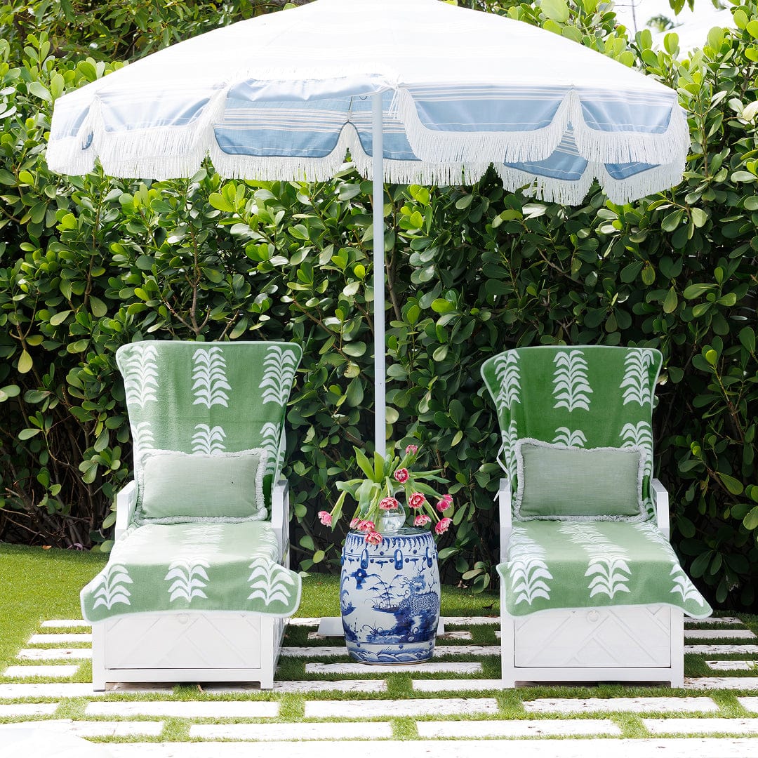 duck covers patio umbrella Heather Chadduck Pool Lounge Cover Bundle