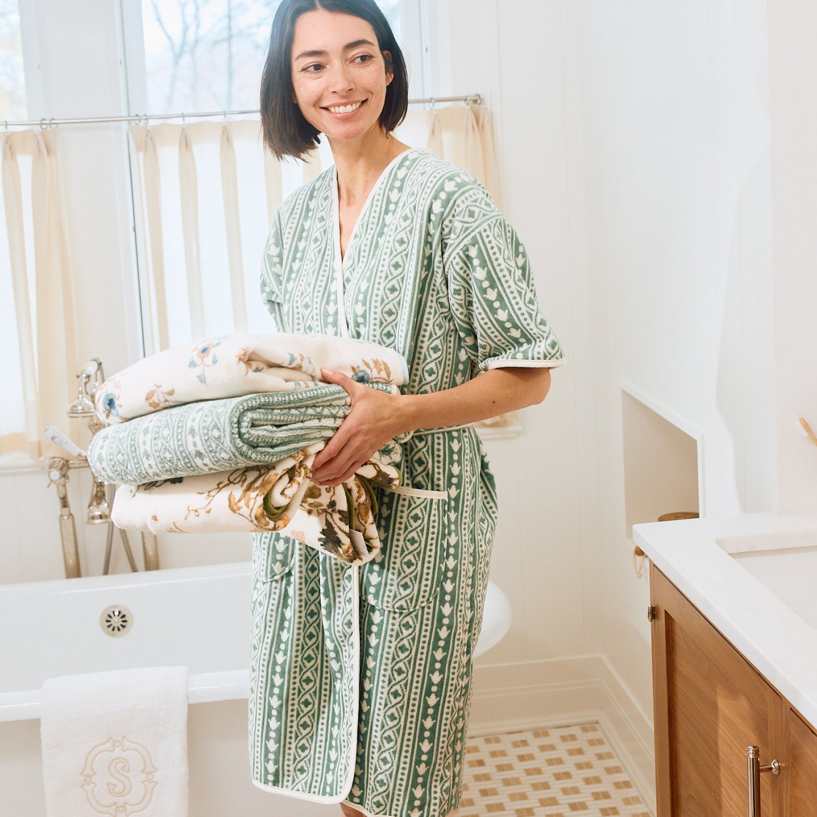 Women's Personalized Short Plush Robe | Weezie Towels