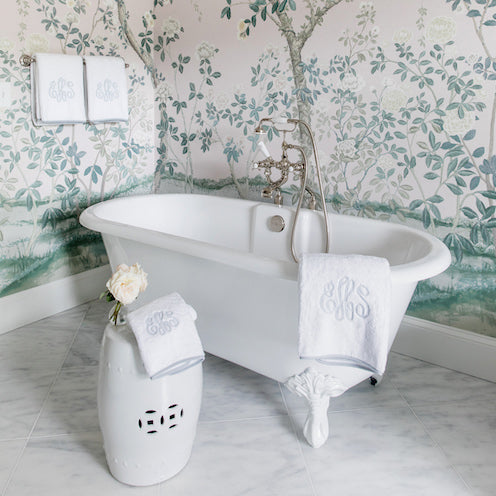 Bathroom Diaries: Clary Bosbyshell