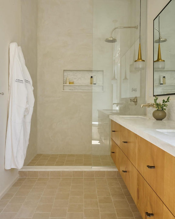 Bathroom Diaries: Oak Essentials Farmhouse