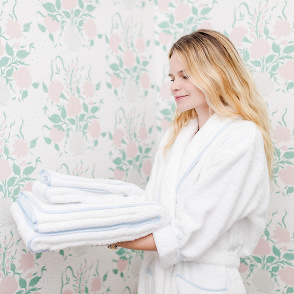 Holiday Hostess Tips