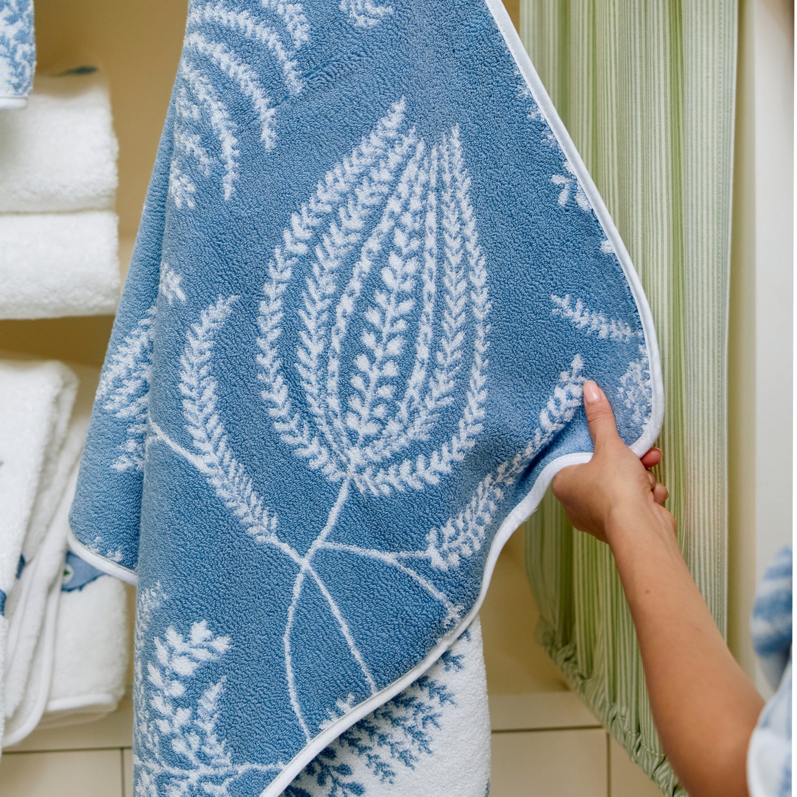 Lee Jofa x Weezie Patterned Bath Towel – Weezie Towels