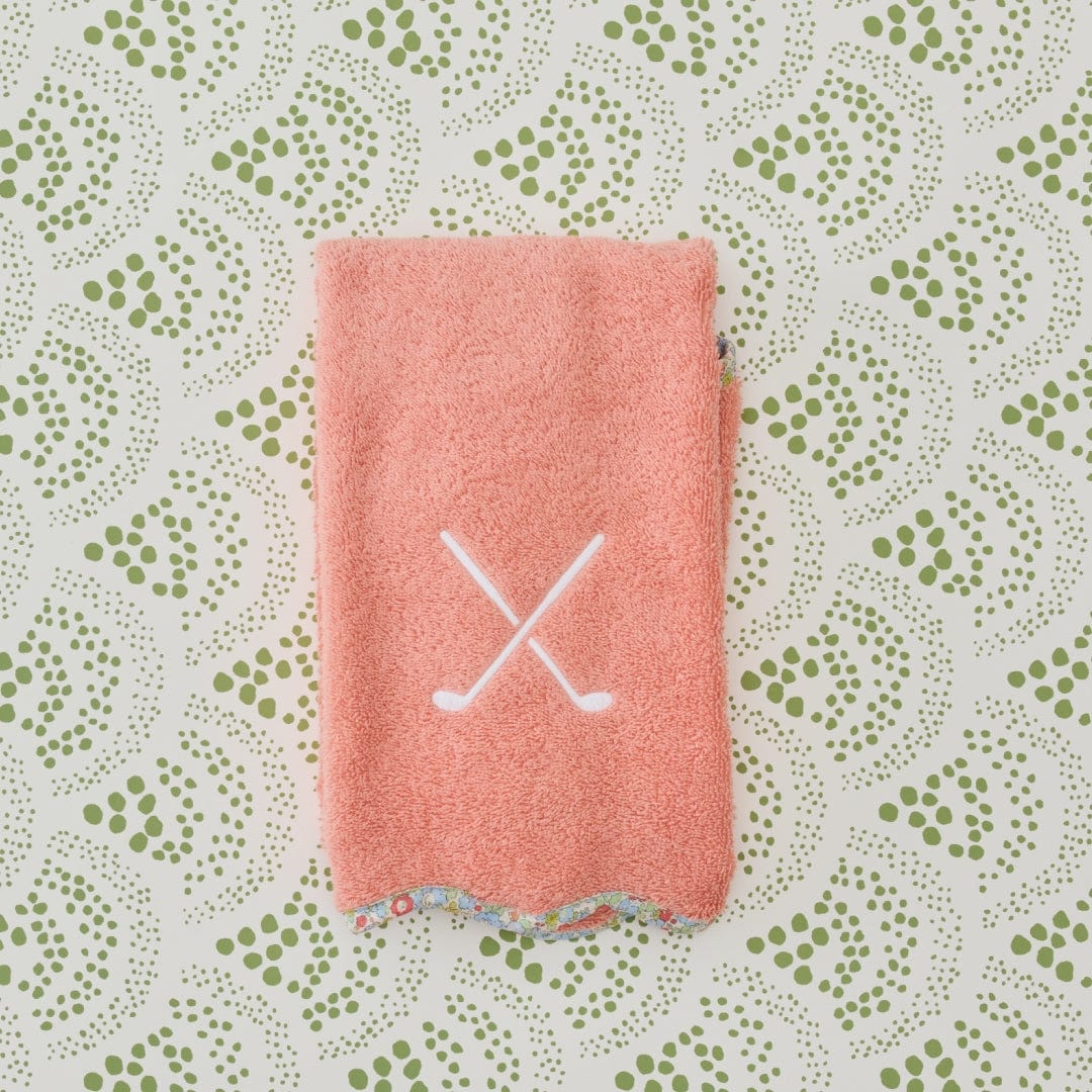 Monogrammed Scallop Golf Towel | Weezie Towels