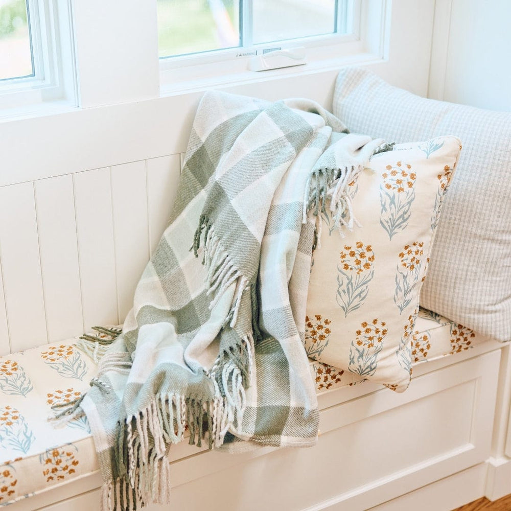 Throw Blanket – Weezie Towels - Main Image