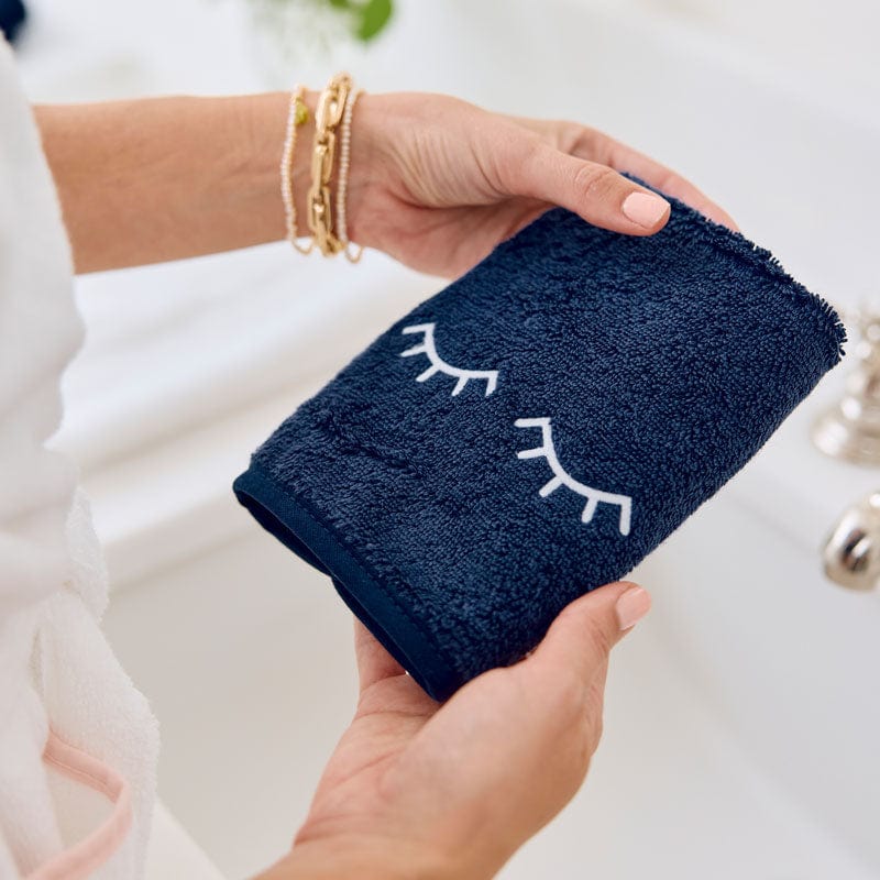 Weezie Makeup Towels - Thumbnail 3