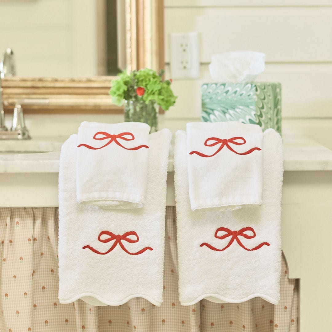 Red Bow Scallop Bath Hand Towels | Weezzie