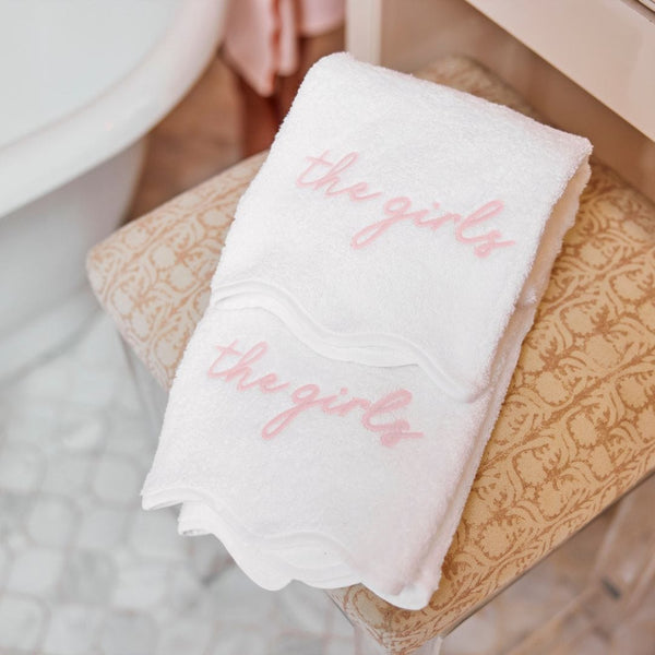Monogrammed Plush Luxury Scallop Bath Towel Weezie – Weezie Towels