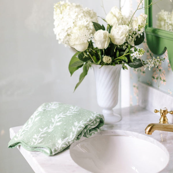 Patterned Scallop Hand Towels (pair)