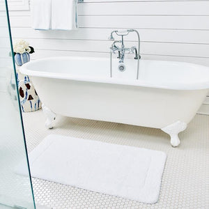 The Smiry Luxury Bath Mat Is on Sale for as Little as $10