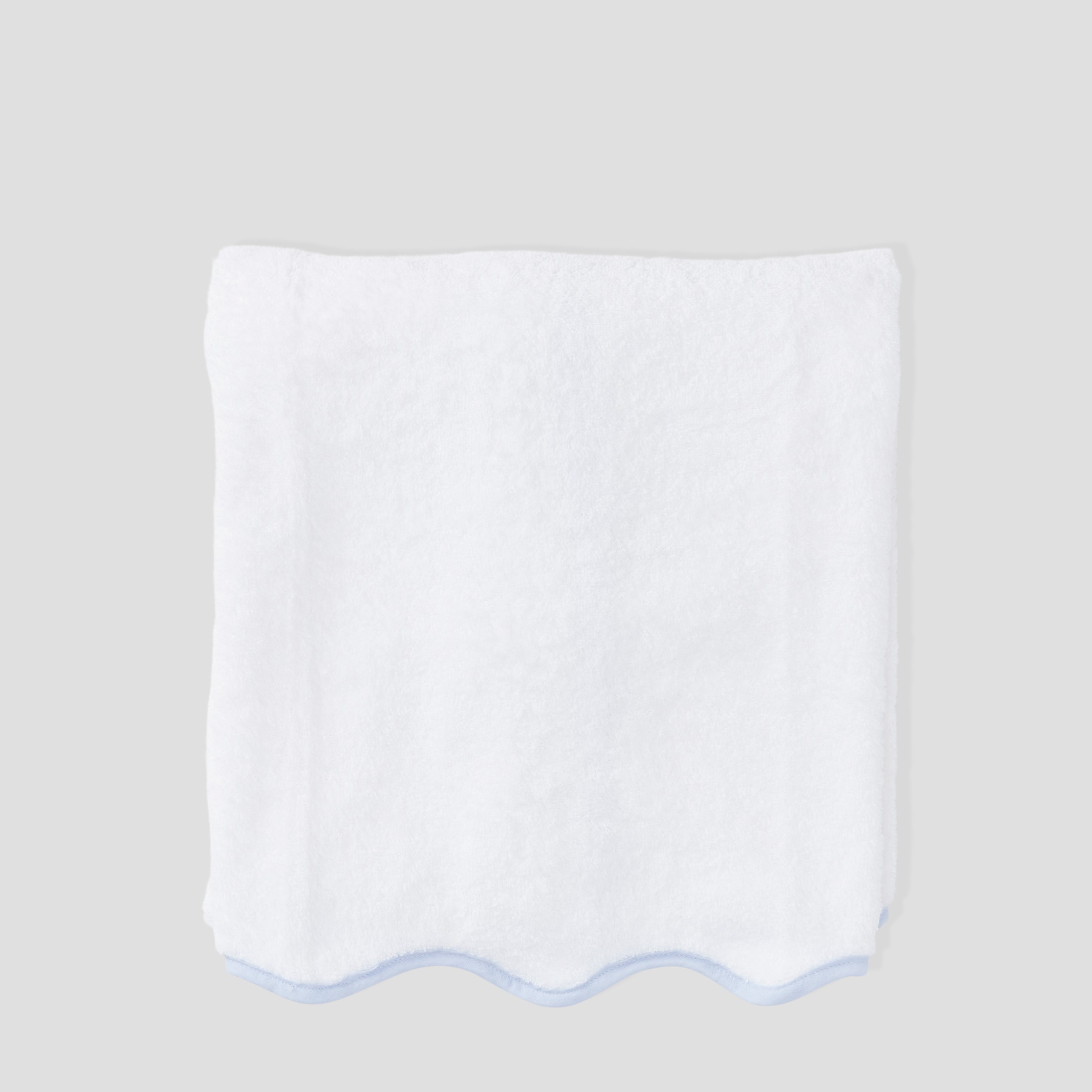 Weezie - Scallop Bath Towel